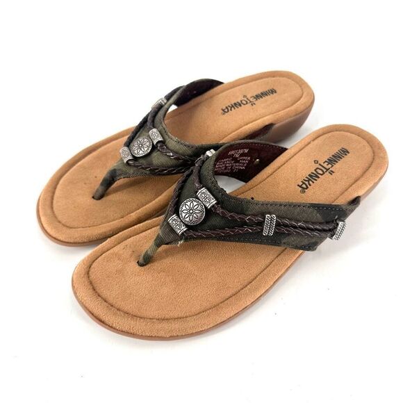 Minnetonka Women Charm Braid Accent Slip On Flip Flop Sandals Pewter Size 7 Camo - Picture 1 of 7